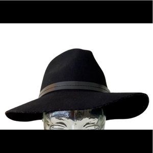 OS Scandanavian Black Felt Wide Brim Hat